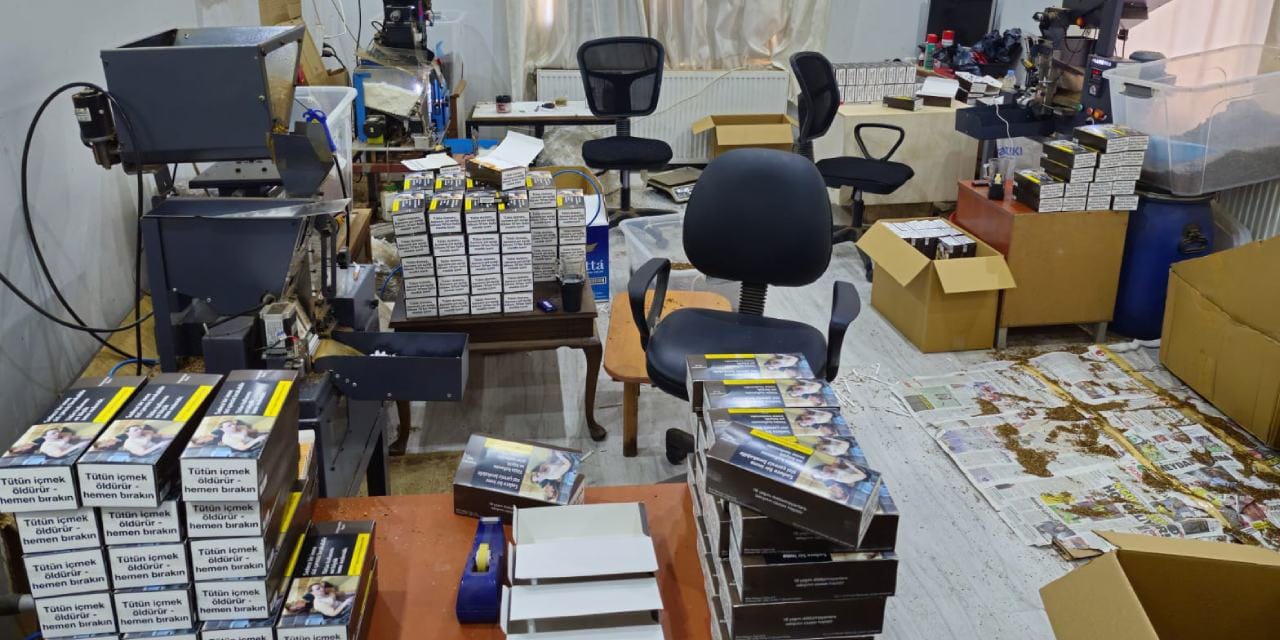 Edirne’de Kaçakçılık Operasyonu: Milyonlarca makaron ele geçirildi