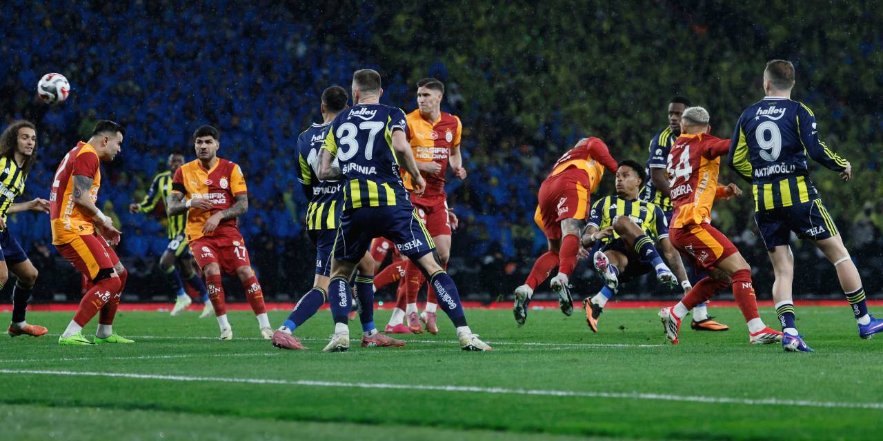 Fenerbahçe büyük düşüş yaşadı: Galatasaray ciddi  kar etti