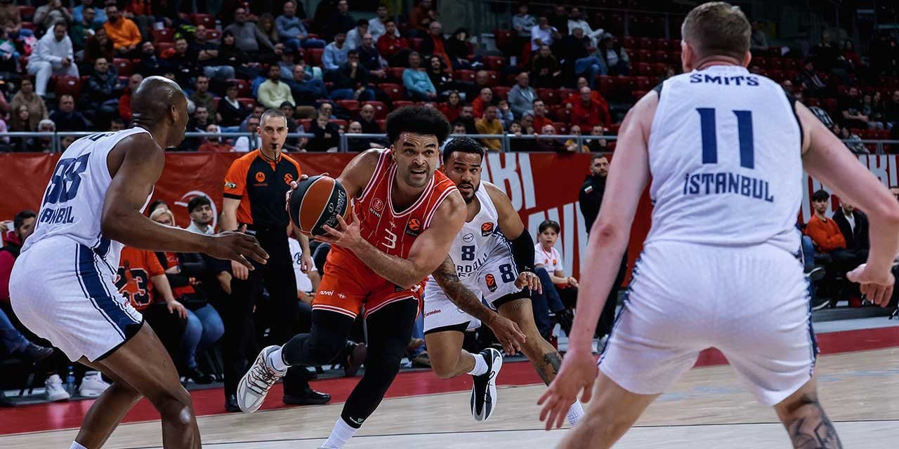 Anadolu Efes Hapoel Tel Aviv'e kayıp: Üst üste 7. yenilgi