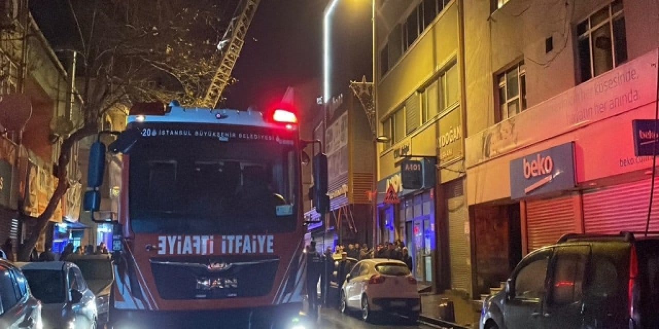 Beyoğlu’nda korkutan iş yeri yangını