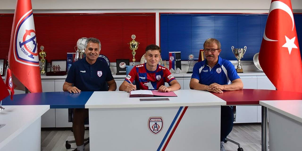 38 yaşındaki Gökhan Süzen'i transfer eden Altınordu 21 yaşındaki Mustafa Kocabaş gönderdi