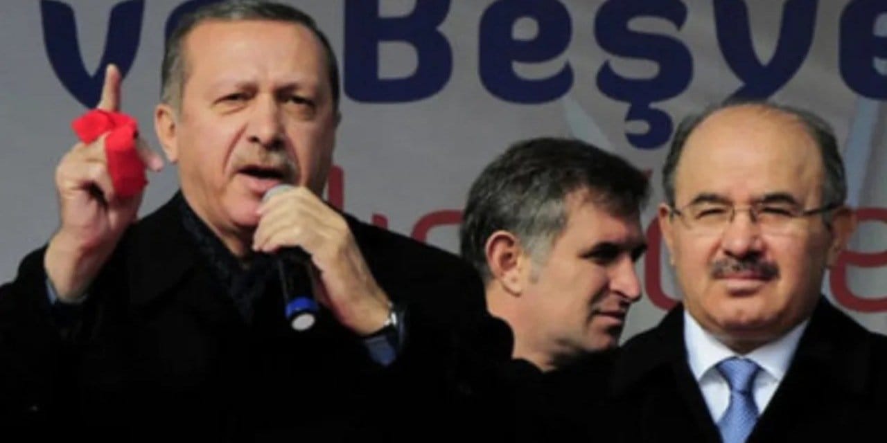 Kurucu isimden AKP'ye "Tek adam partisi" eleştirisi! Başkanlık sistemine "Garabet" MHP'ye "Sarmaşık" dedi