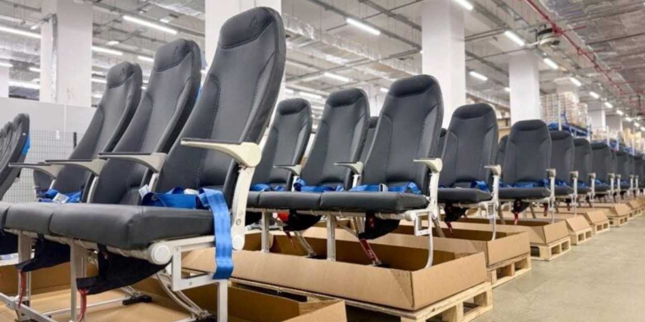 Uçaklarda yeni dönem başlıyor: Kağıt gibi koltukları ilk kez Ajet kullanacak