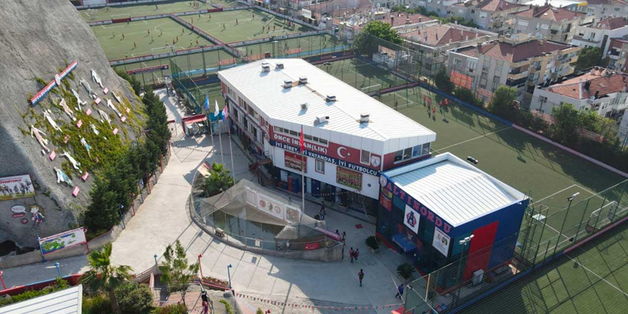 Futbolcu fabrikasıydı: Ünlü kulübe sakatlık kabusu çöktü