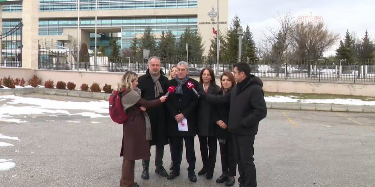 CHP Vakıf Kanunu'nun iptali için AYM'ye başvurdu