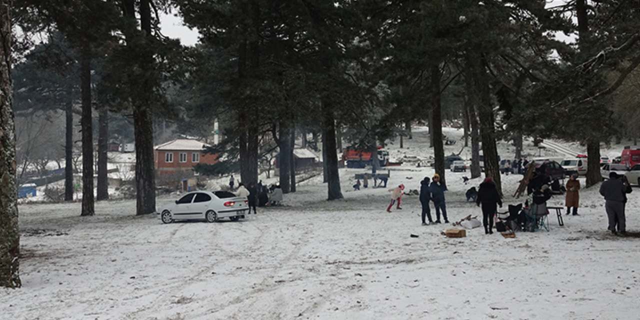 Edremit Körfezi'nde yaşayanlar buraya akın etti
