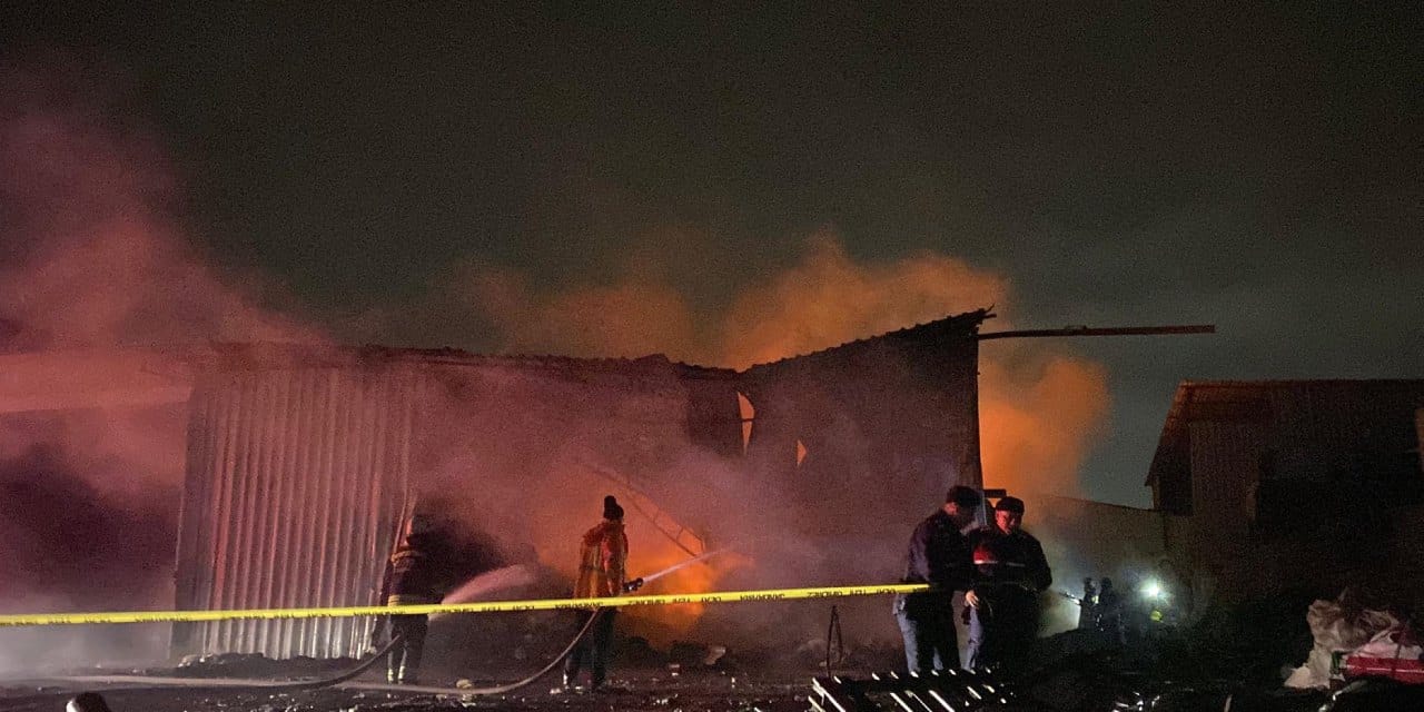 Geri dönüşüm tesisinde yangın