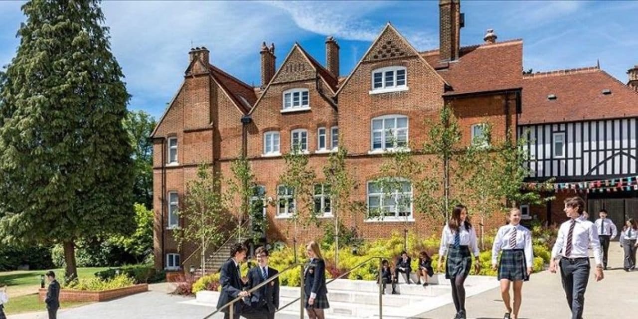 Lise eğitimi için 'yurtdışı' göçü başladı: Fiyatlar 23 bin Euro'dan başlıyor!