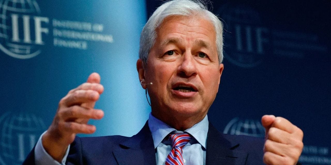 Zam yapıldı: 93 bin emeklinin maaşını alıyor!