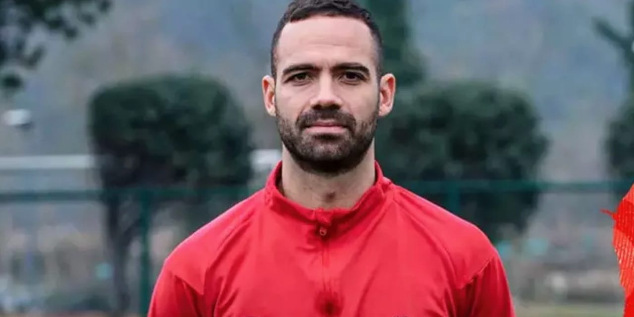 Galatasaray maçına saatler kala imzayı attı