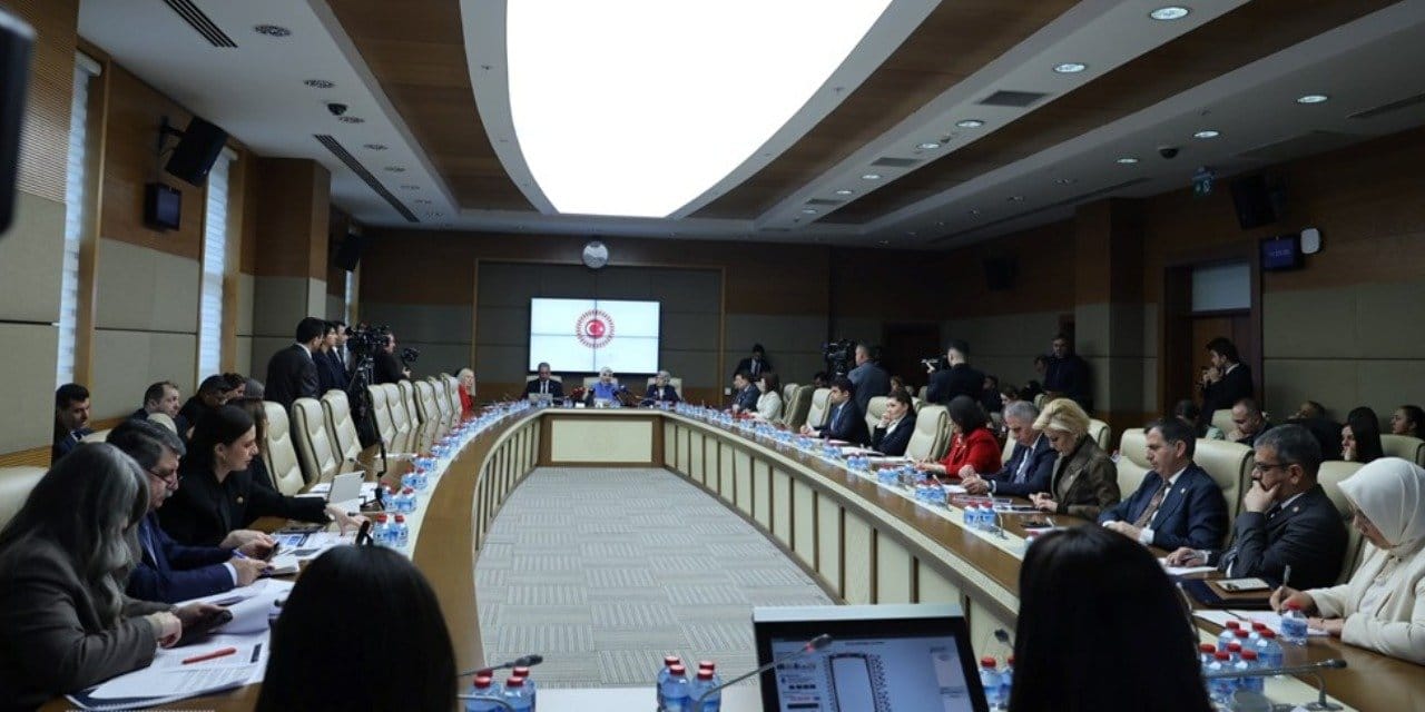 Bakanlık açıkladı: 22,5 milyon çocuk için risk analizi