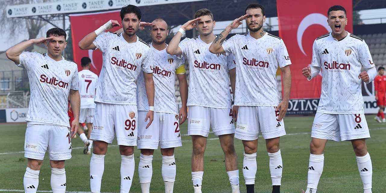 İnegölspor attıkça attı: Karaman FK'ya gol yağdırdı