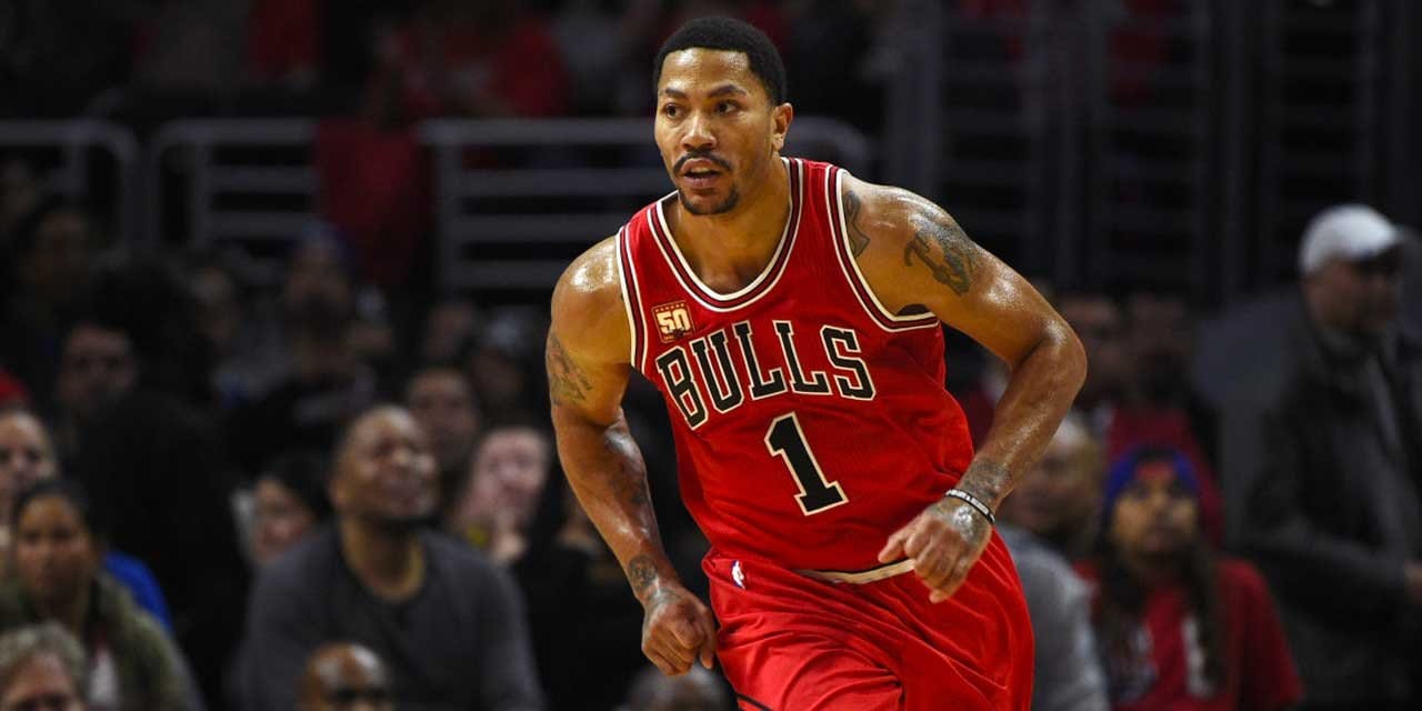Derrick Rose'un 1 numaralı forması emekli edildi