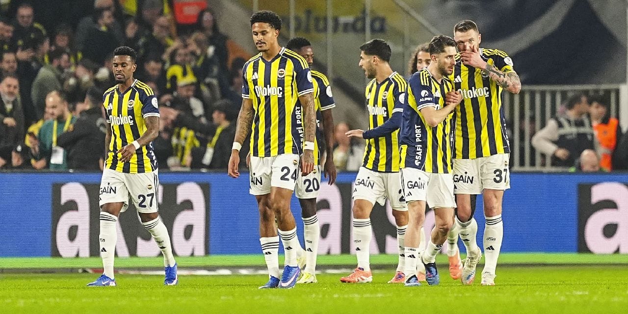Fenerbahçe'de bir sakatlık daha: Maça devam edemedi