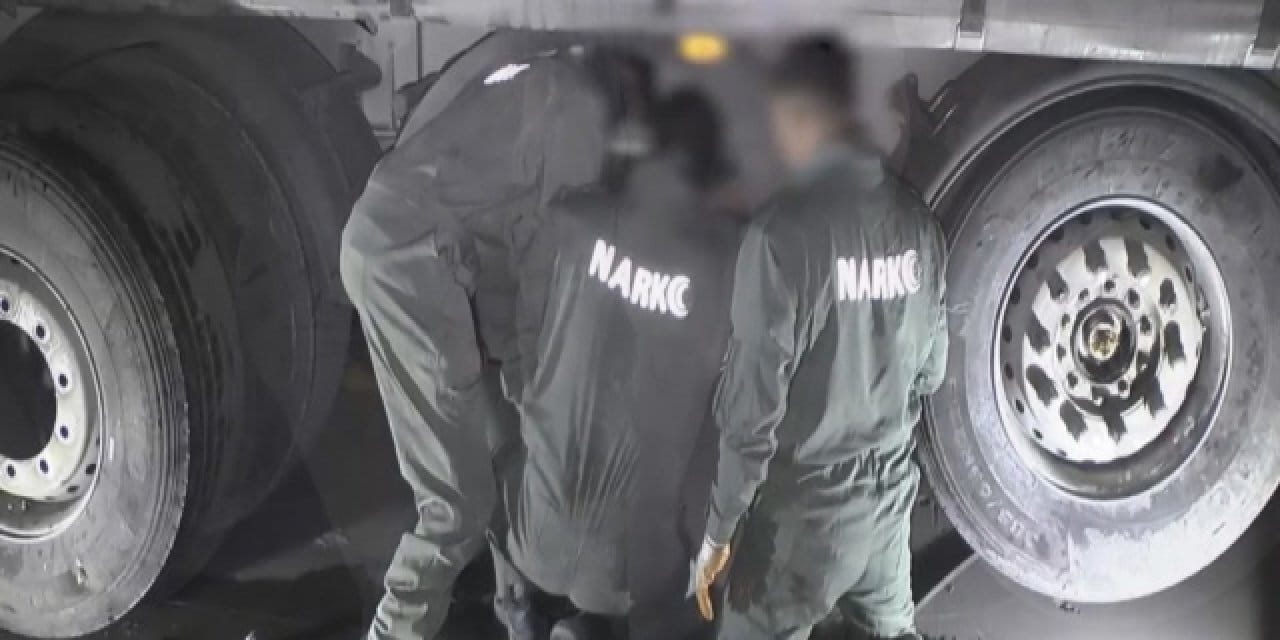 Tırdaki düzenek ifşa oldu: 54 kilo uyuşturucu çıktı