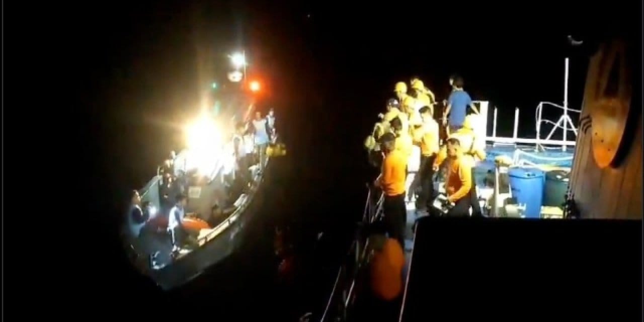 Filipinler'de feribot faciası: En az 8 ölü