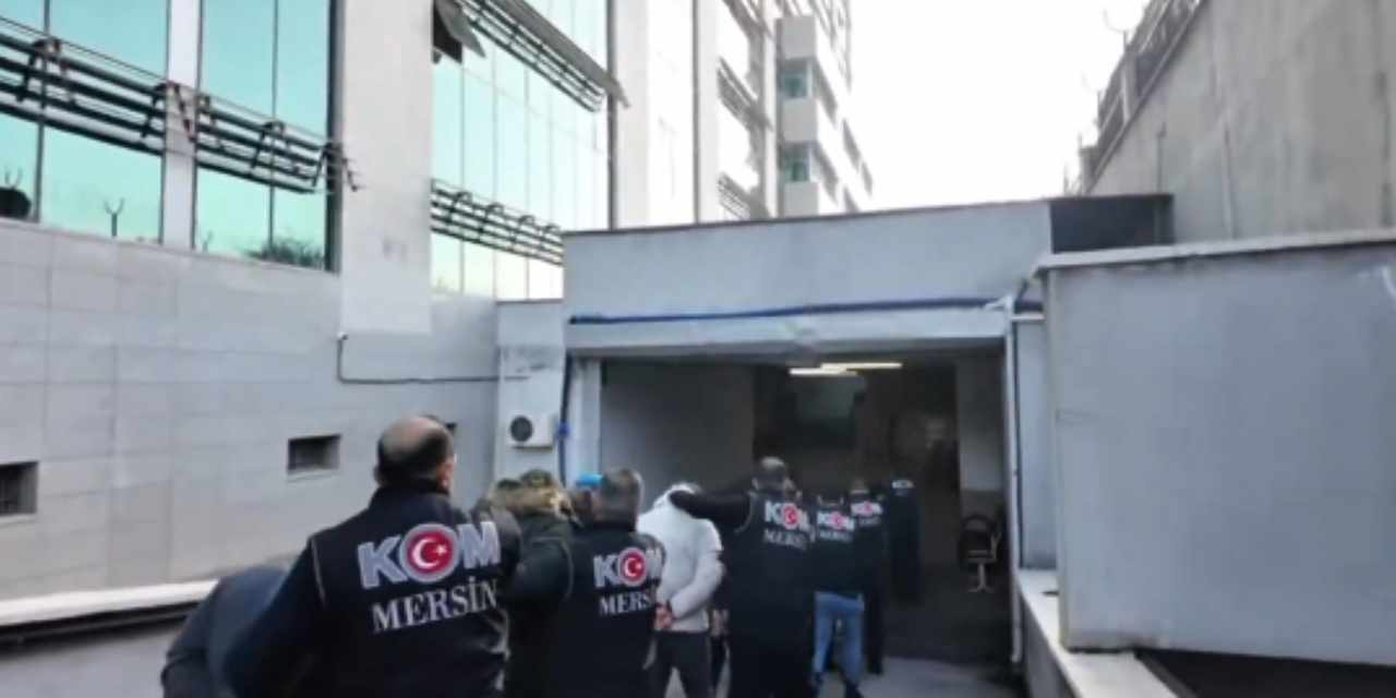 Mersin'de 'lavaş lobisi' operasyonu! Ali Yerlikaya örgüt liderinin yakalandığını duyurdu