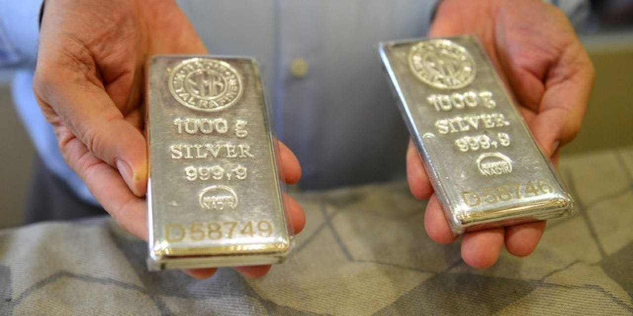 Gümüşü olanlara ünlü ekonomist tarih verdi: Milyoner olacaklar