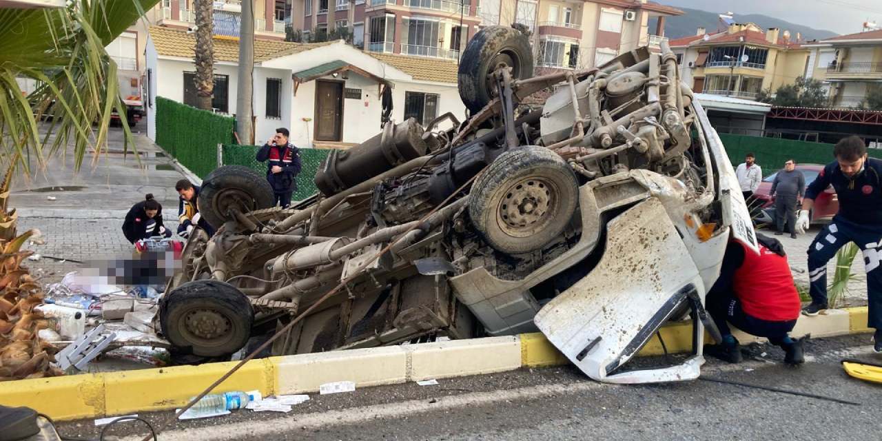 Kontrolden çıkan kamyonet devrildi: 2 kişi hayatını kaybetti!