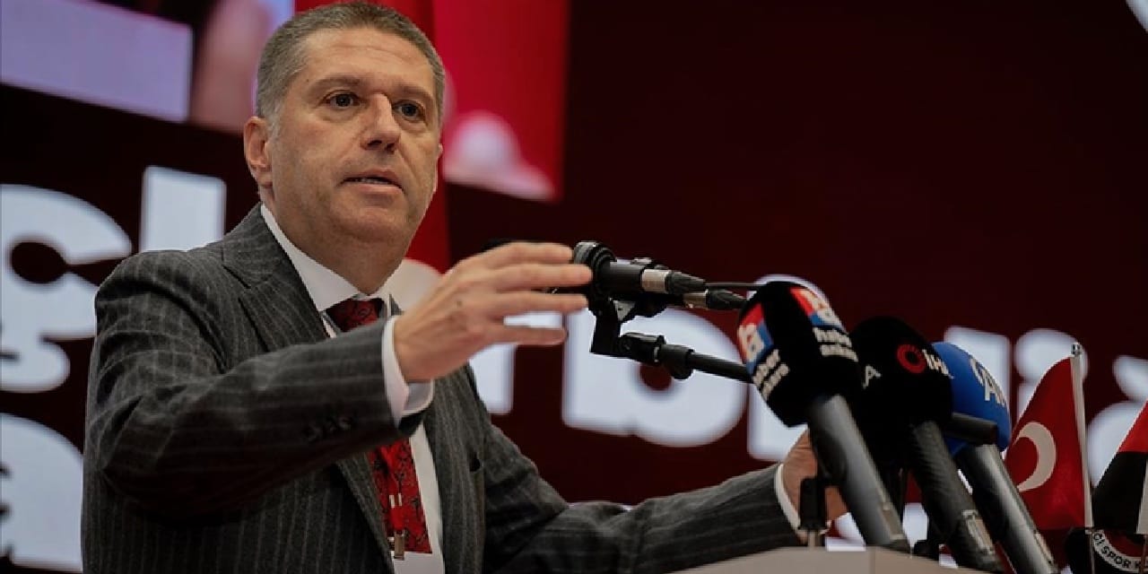 Süper Lig ekibine başkan olur olmaz fiyatları indirdi