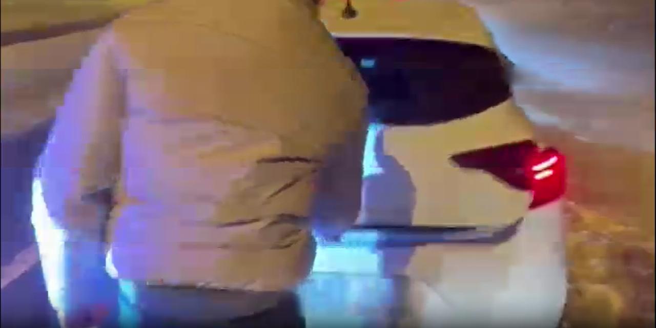 Kars'ta çevrilen otomobillerin bagajından çıkanlar şaşırttı