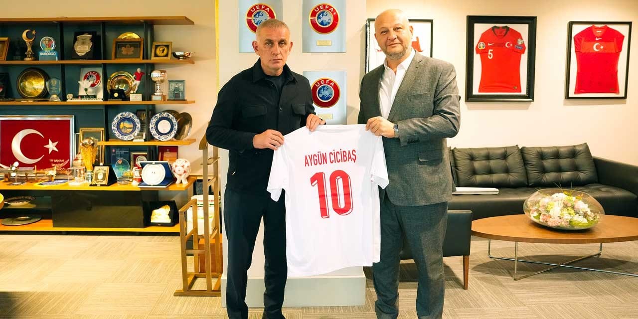 "Kalmamın kimseye faydası yok" dedi istifa kararını açıkladı