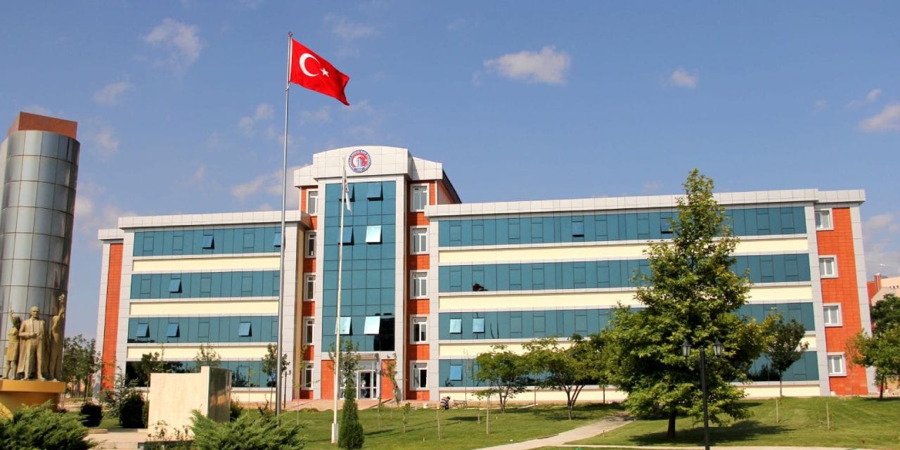 ÇOMÜ'de skandal! Kadroya almak için sınavda birinci yaptılar