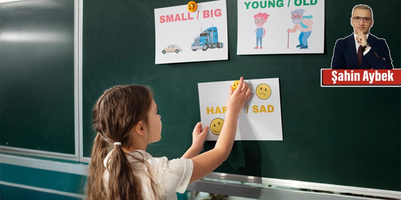 İngilizceyi bir 'ders' olmaktan çıkarıp bir 'beceri' haline getirecek zihniyet devrimini nasıl başlatacağız?