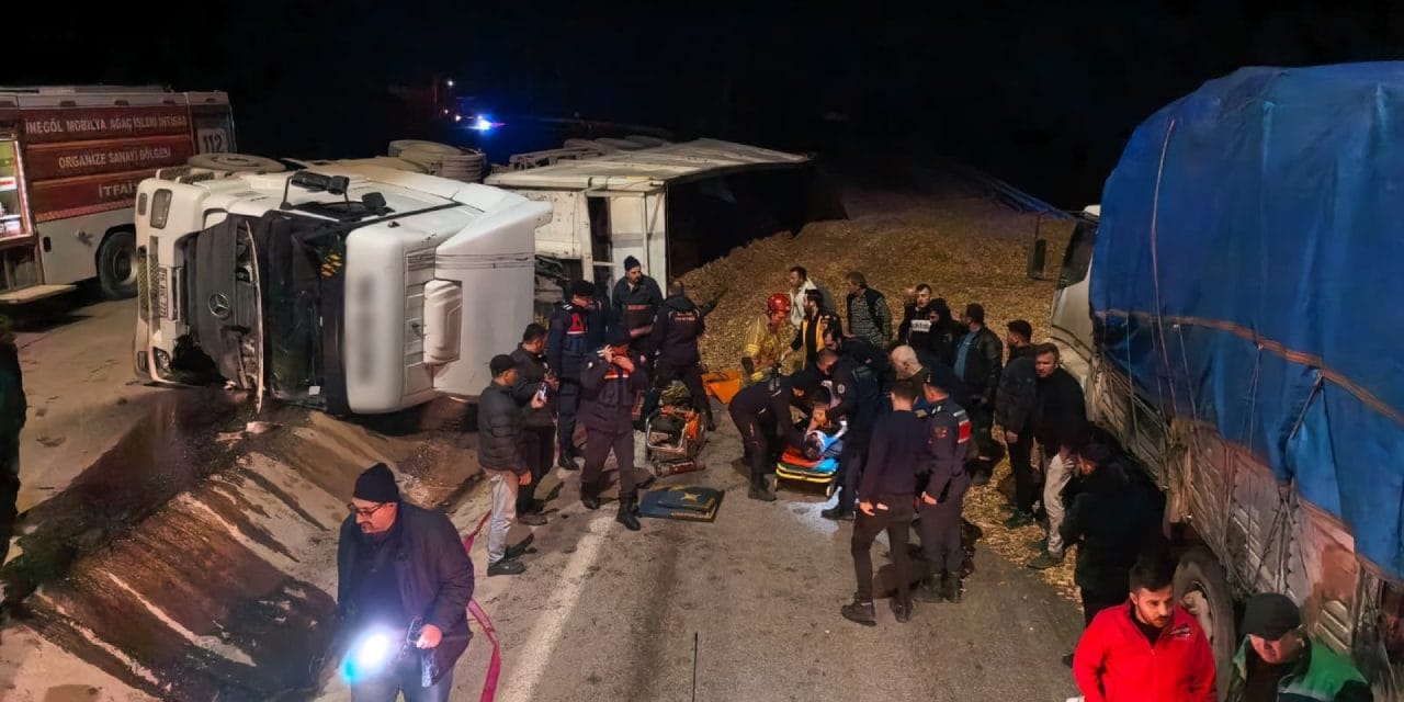 İnegöl'de tır devrildi: 1 ölü