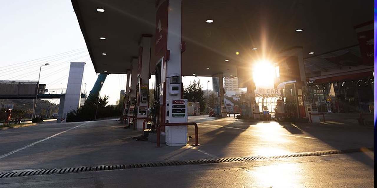 Türkiye'de 600 istasyonu bulunan dev şirket satılıyor: Adı da değişecek