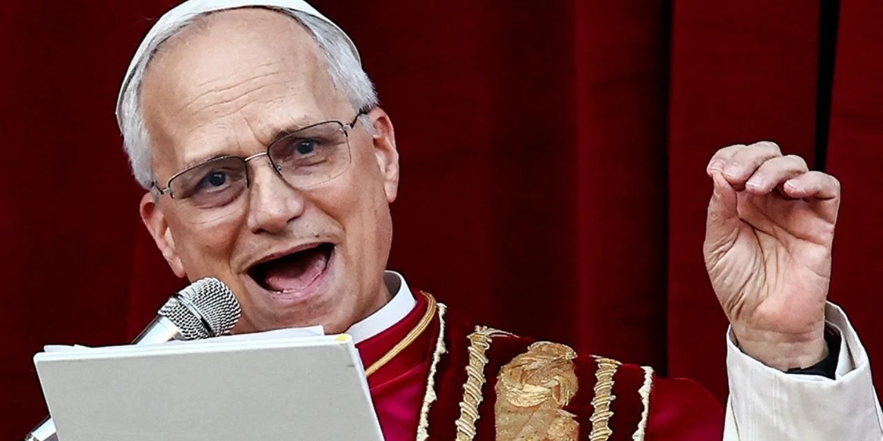 Papa’dan sert uyarı: "Yapay zeka sevgililerden” uzak durun, yoksa sonuçları acı olur