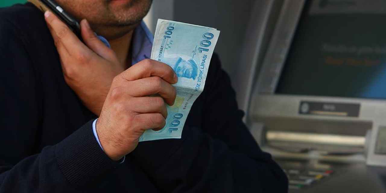 Oğlu banka hesabını paylaştı hayatı karardı: 400 mağdurun zararını ödedi yine de kurtulamadı