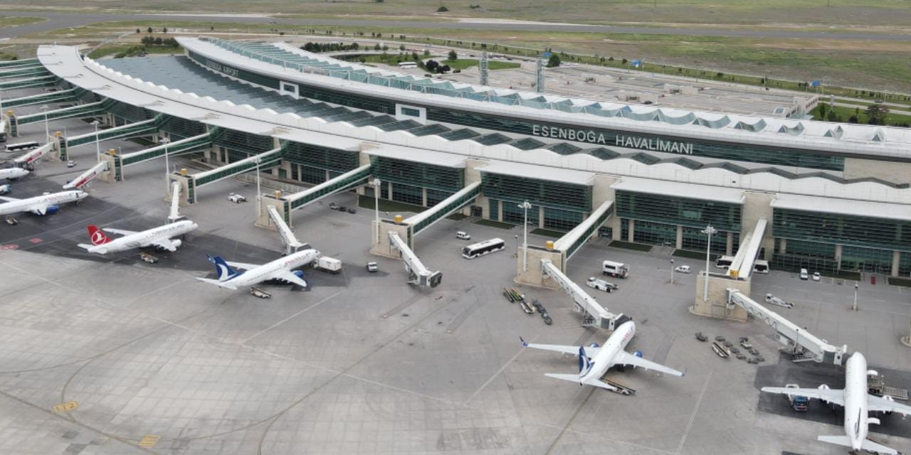 İstanbul–Tahran seferini yapan uçak acil kodu verip Ankara’ya indi!