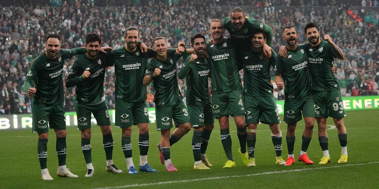 Bursaspor 35 bin 240 taraftar önünde gol şov yaptı