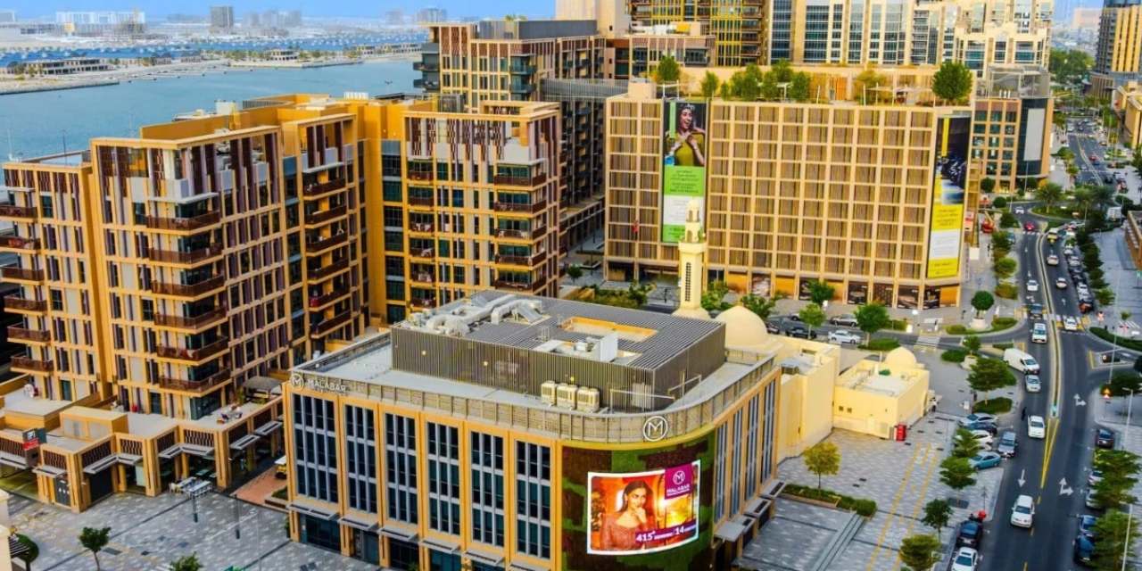 Dubai'de bir sokak baştan sona altınla kaplanacak