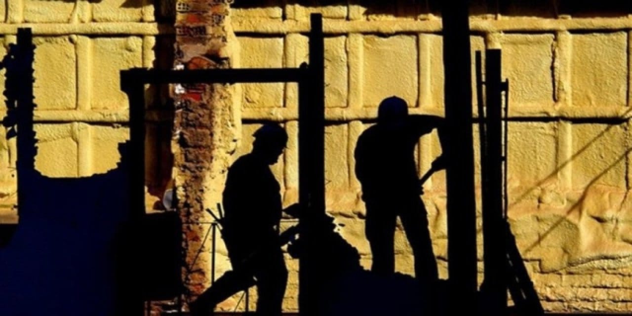 Analı-kızlı fuhuş şebekesi