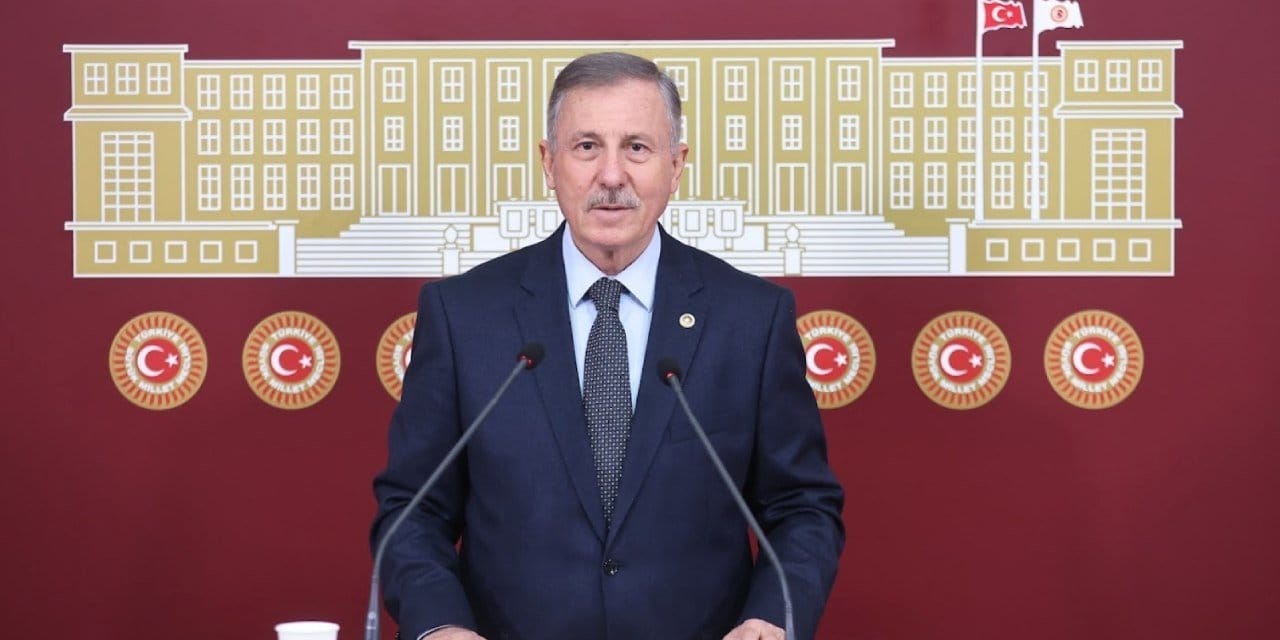 Selçuk Özdağ tüm bakanlıklardan 'kızak' listesini istedi