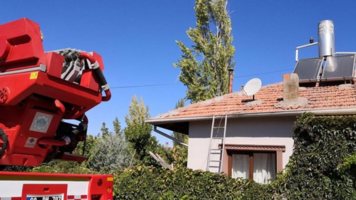 Ağaç budarken boynuna ip dolanan şahıs yaşamını yitirdi