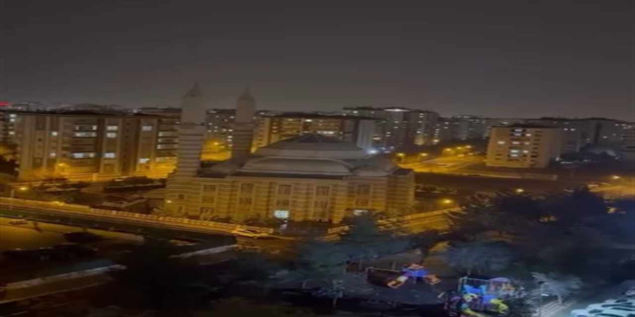 Cami hoparlöründen İntizar'ın şarkısını açıp mahalleye dinletti!