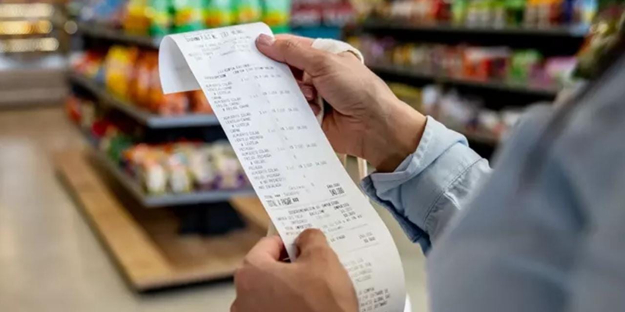 Sürekli 2 yıl atan enflasyon hedefinin niye tutmadığını açıkladı