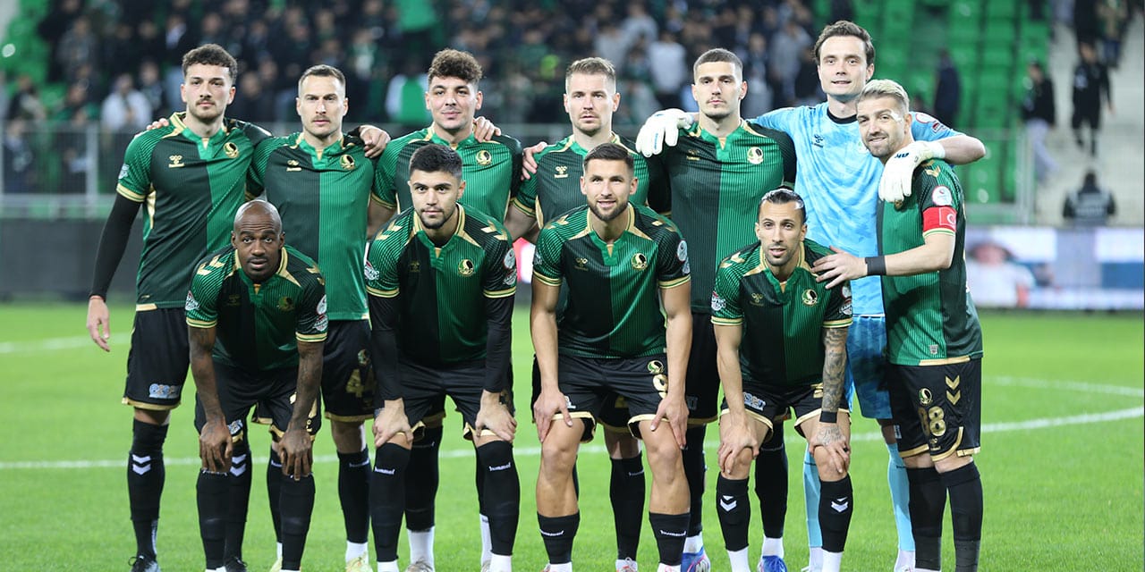 Süper Lig'in yıldızları çare olamadı: Şampiyonluk isterken kümede kalmaya çalışıyorlar