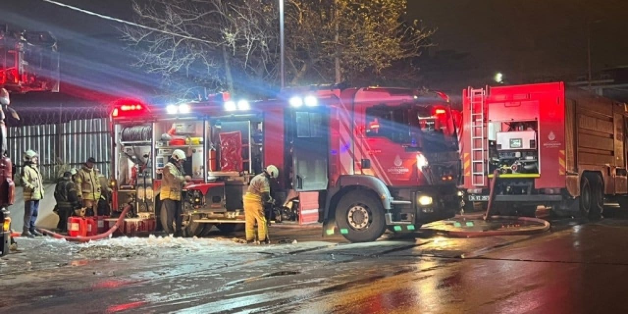 Avcılar’da tekstil deposunda korkutan yangın
