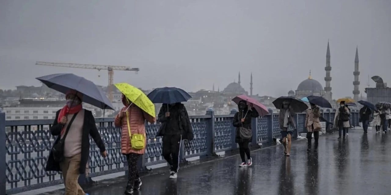 İstanbul için yağmur alarmı: AKOM saat verdi