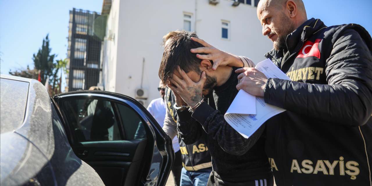 7 aylık hamile eşini vurdu: Ormanda yakalandı