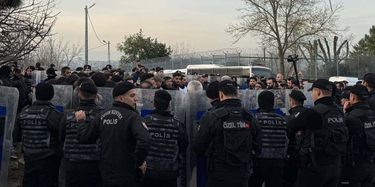 Migros depo işçilerine patronun evi önünde abluka! Çok sayıda gözaltı