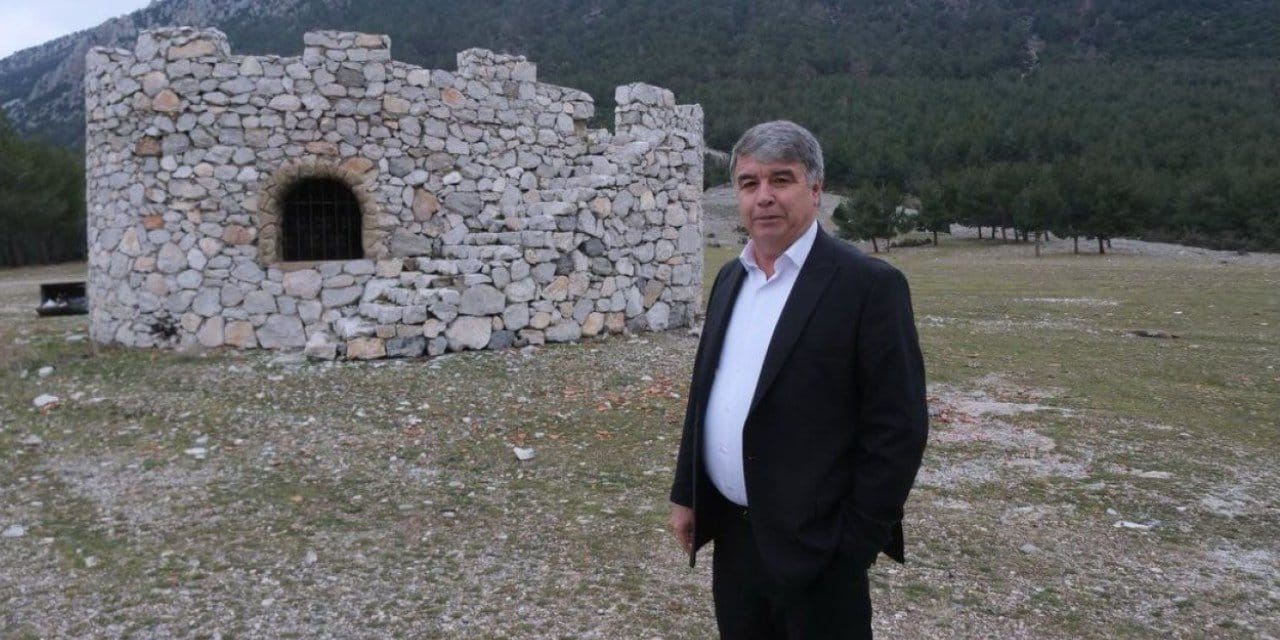 Denizli’de bomboş arazi içinden yükselen taş kulenin sırrı çözüldü