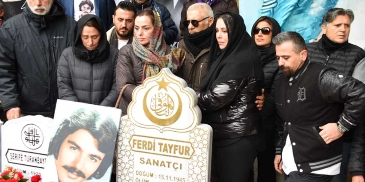 Ferdi Tayfur'un torunu ateş püskürdü: Mezar ziyareti ortalığı karıştırdı