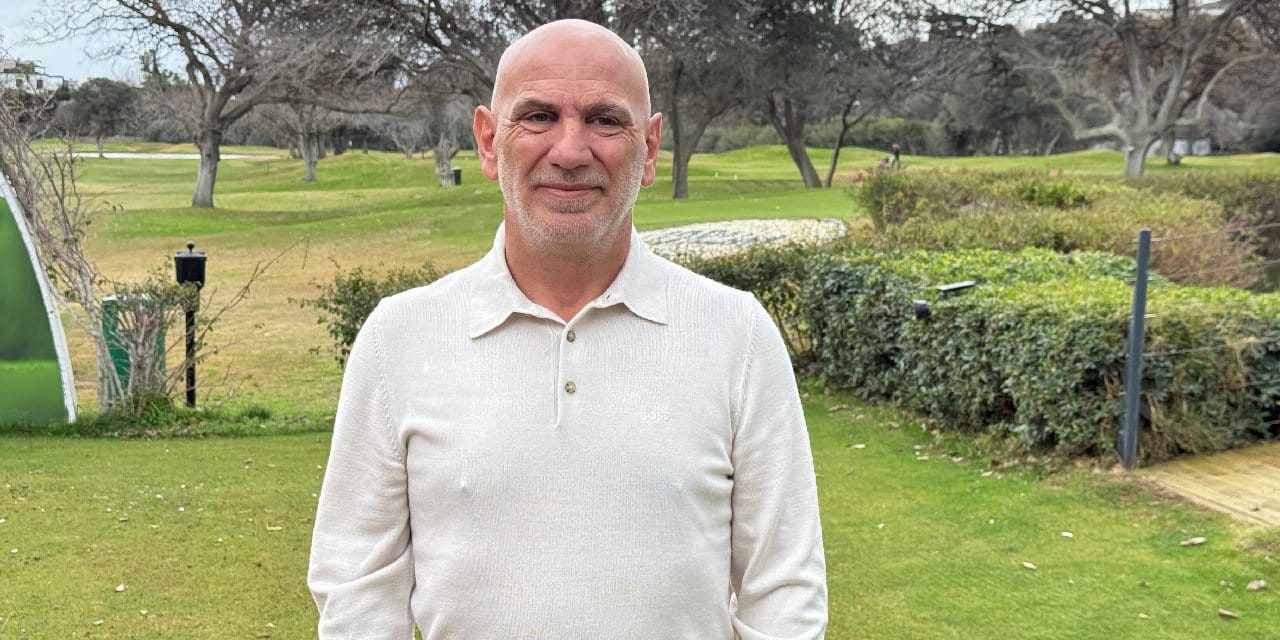 Milyarder aile gittikten sonra ilk kez ortaya çıktı: Süper Lig’i ağzına almadı