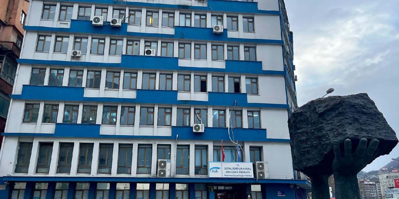 57 yıllık SGK binası Bülent Ecevit Caddesi'ne taşındı