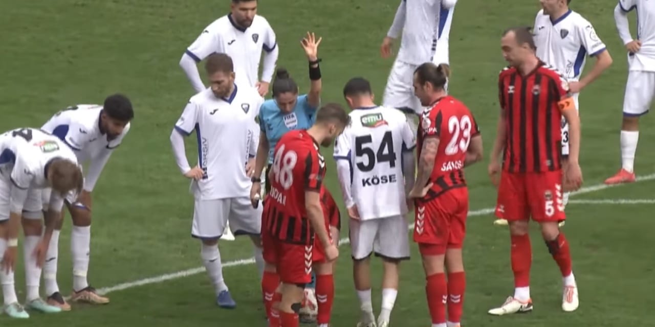 TFF 2. Lig ekibi cezalı futbolcu oynatınca hükmen mağlup sayıldı